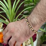 gold_plated_vertical_bracelet