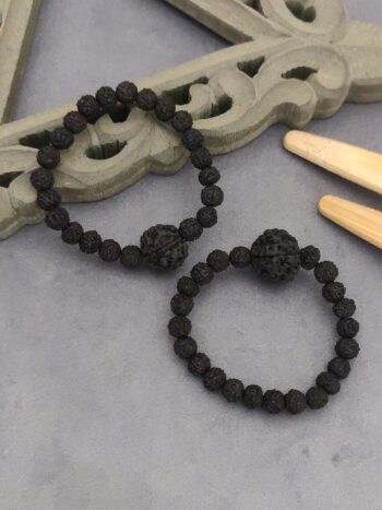 1+1 regular black geru color rudraksh bracelet with big rudraksh