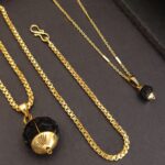 couple_pendent with chain